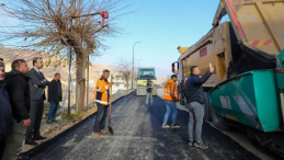 Savur’da Yollar Sıcak Asfaltla Buluştu