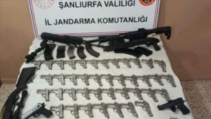 Ruhsatsız silah taşıyanlar ile silah kaçakçılarına yönelik “Mercek-7” operasyonunda 1038