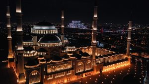 İslam aleminde rahmeti ve bereketi bol “üç ayların” ilk başlangıcını