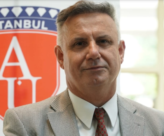 Yoğun kentleşmenin bir sonucu olarak ortaya çıkan yüksek binalarda kullanılan