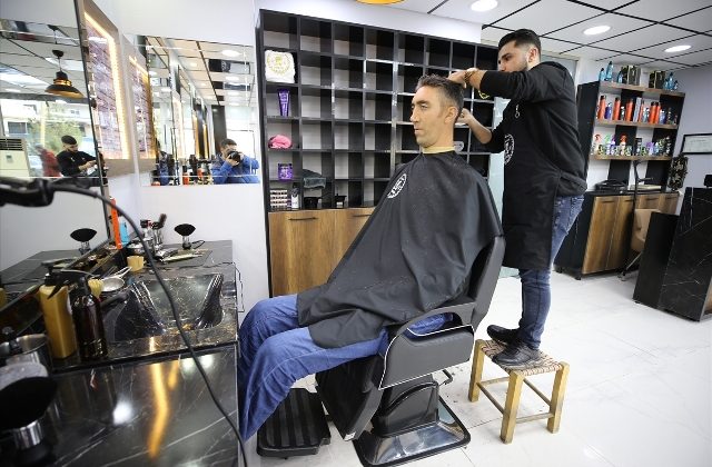 Dünyanın “en uzun adamı” ve “en kısa kadını” bu kez Los Angeles’ta buluşuyor