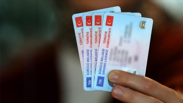 Resmi Gazete’de yayımlanan yönetmeliğe göre, en az 2 yıllık deneyime