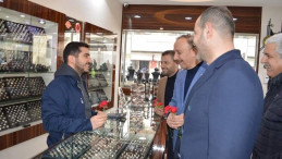 Başkan adayı Erin esnafı ziyaret etti