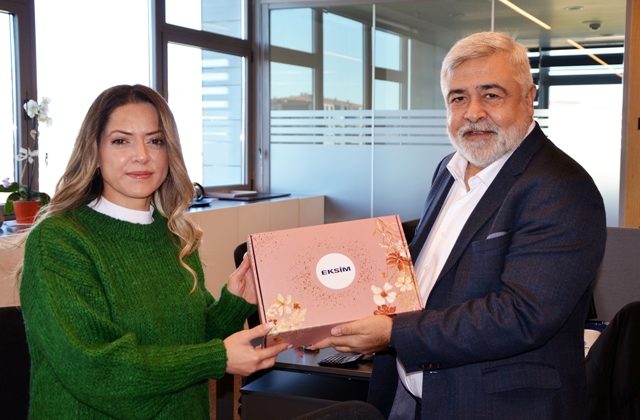 Dicle Elektrik Kadınları Unutmadı