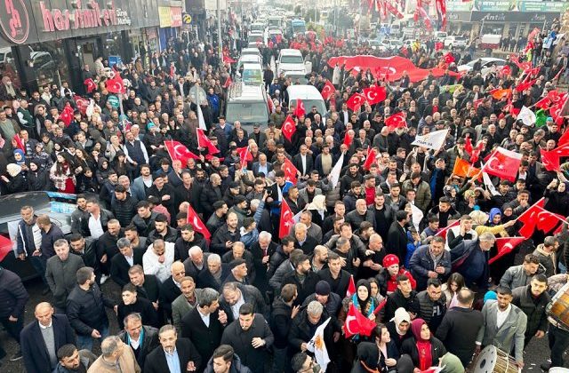 Midyat AK Parti’de Yürüyüş ve Mitingi