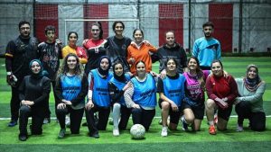 Futbolu ilk kez deneyimlemek isteyen kadınlar, Arkadaşını Al Gel Platformu