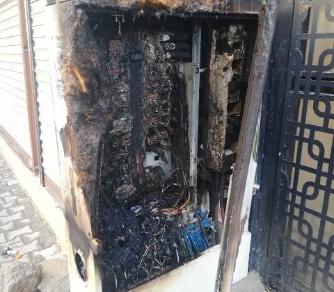 Yeraltından Çekilen Kaçak Elektrik Hattı Yandı