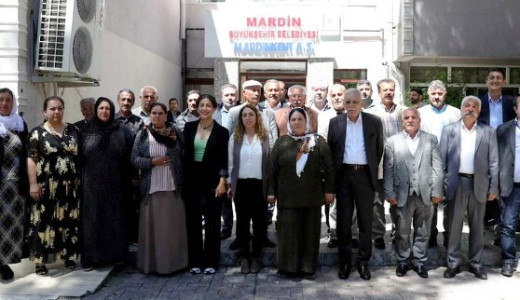 Ezidilerden Mardin Büyükşehir Belediyesine Ziyaret