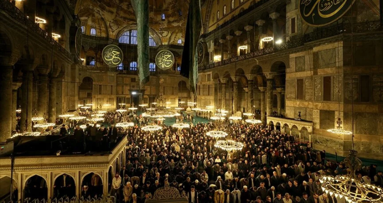 “Bin aydan daha hayırlı” Kadir Gecesi yarın
