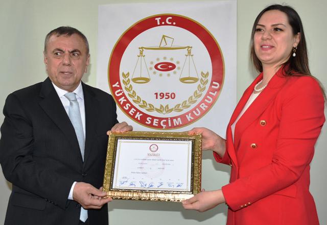 Midyat İlçesi Ak Parti’den ikinci defa Belediyesi başkanlığına seçilen Veysi