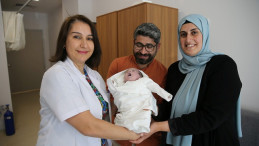 700 gram doğan bebek 139 gün sonra Anneler Günü hediyesi oldu