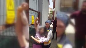 Mardin’in merkez Artuklu ilçesinde kız öğrenci, eline saplanan korkuluk demiriyle