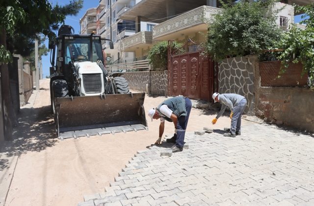Midyat’ta parke yenileme ve düzenleme çalışmaları 