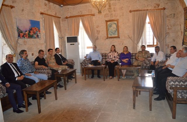 Savur’da bayramlaşma programı düzenlendi