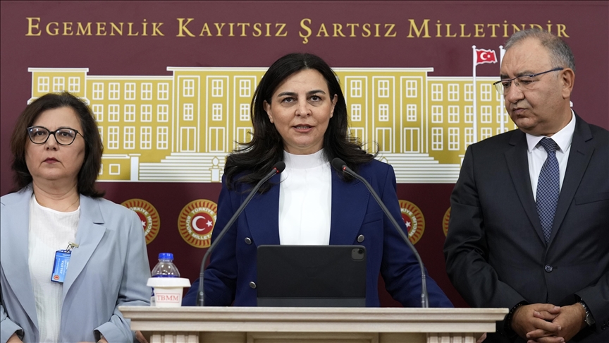 AK Parti İstanbul Milletvekili Müşerref Pervin Tuba Durgut, “Tütün endüstrisi