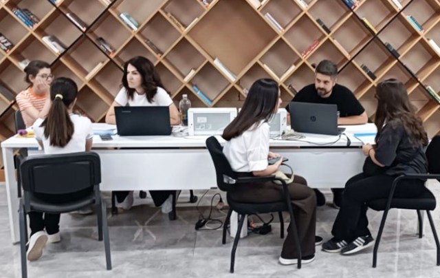 Üniversite tercihi yapacak öğrencilere danışmanlık desteği