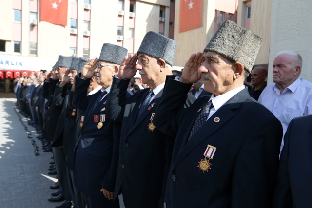 Mardin’de, 19 Eylül Gaziler Günü dolayısıyla tören düzenlendi. Mardin’de Hükümet