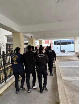 Silahlı kavgaya 4 tutuklama