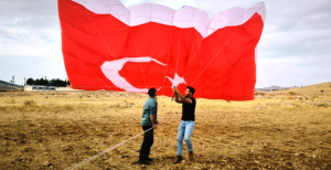 Mardinli uçurtma ustası Zahit Mungan, Gazi Mustafa Kemal Atatürk’ün vefatının