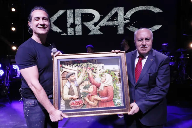 Mardin’in Yeşilli ilçesinde düzenlenen 17. Uluslararası Kültür Sanat ve Kiraz