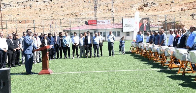 Üreticilere Üzüm Sıkma Makinesi Desteği