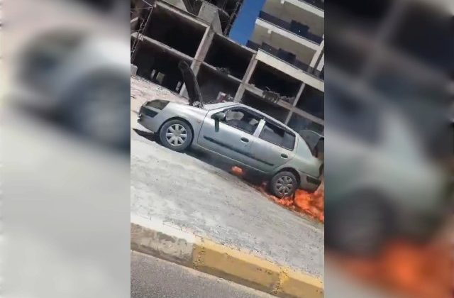 Park halindeki LPG’li araç alev aldı