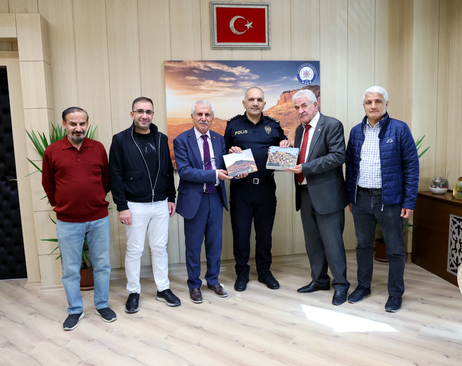 Yozgat’tan Mardin’e atanan İl Emniyet Müdürü Recep Tecimer’e, basın temsilcilerinden