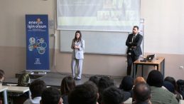 Dicle Elektrik, Üniversite Öğrencilerine Kariyer Desteği Sunuyor