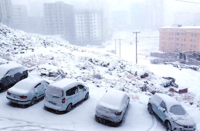 Mardin Beyaza Büründü
