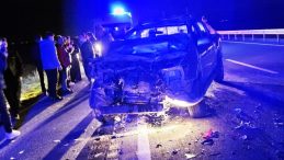 Tır ile kamyonet çarpıştı: 5 yaralı