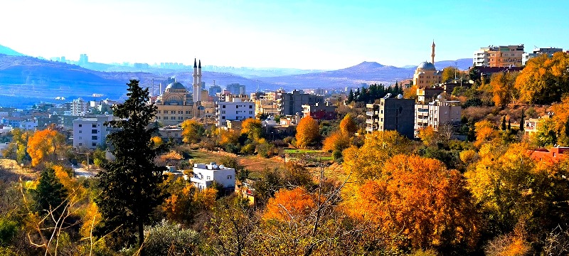 Mardin’in en yeşil ilçesi Yeşilli, sonbaharın gelmesiyle adeta bir tabloya
