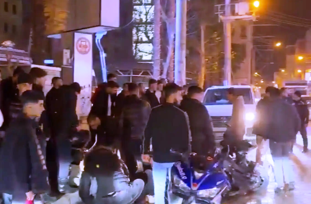 iki motosiklet çarpıştı: 3 ağır yaralı