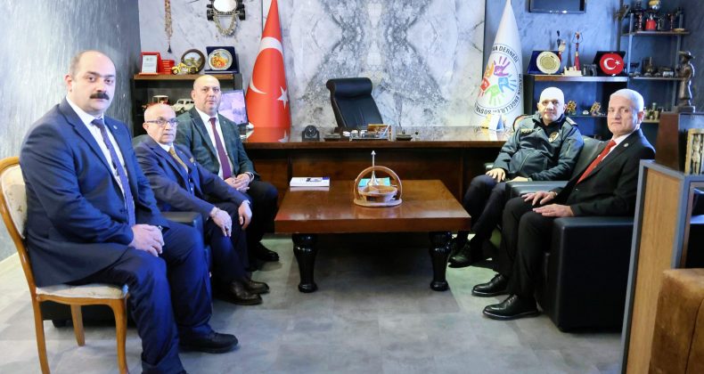 RECEP TECİMER’DEN MARDİN ENGELLİLER DERNEĞİ’NE ZİYARET