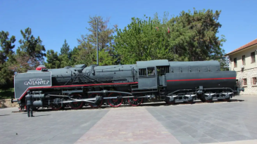 Sınır hattındaki demiryolu yeniden açılıyor