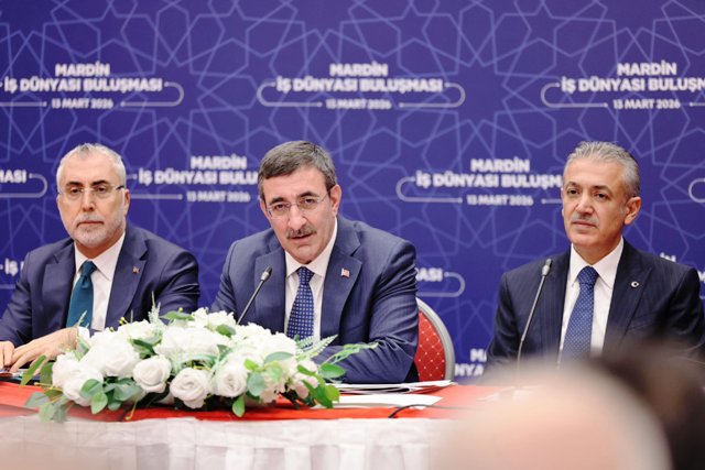 Cumhurbaşkanı Yardımcısı Cevdet Yılmaz ile Çalışma ve Sosyal Güvenlik Bakanı