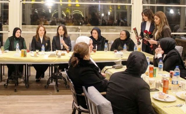 Mardin’in Savur İlçesinde, Kaymakam ve belediye başkanı eşlerinin ev sahipliğinde