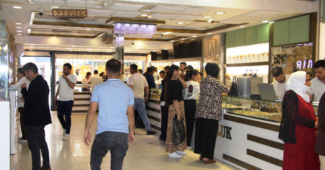 Kuyumcular: Altındaki dalgalanmalar devam edecek, şu an altın almak için iyi bir fırsat