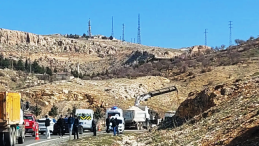 Polis zırhlı aracı devrildi: 3 yaralı