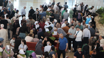 Hacı Adayları Dualarla Uğurlandı