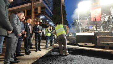 Vali Akkoyun Asfalt Çalışmalarını Yerinde İnceledi