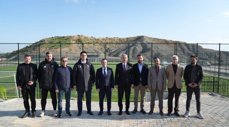 Mardin Valisi Akkoyun’dan Mardin 1969 Spor’a Antrenman Sahası