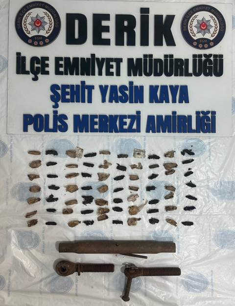 Mardin’in Derik ilçesinde uyuşturucu ile mücadele kapsamında yürütülen çalışmalar sonucu