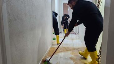 Midyat’ta Ekipler Gece Gündüz Çalıştı