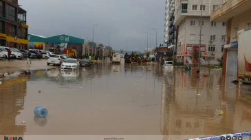 Mardin’de sağanak yağış: Dereler taştı, yollar göle döndü