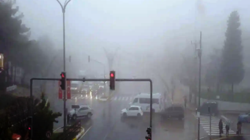 Mardin’de yoğun sis etkili oldu