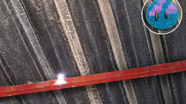 Yorgun mermiler evin damına isabet etti