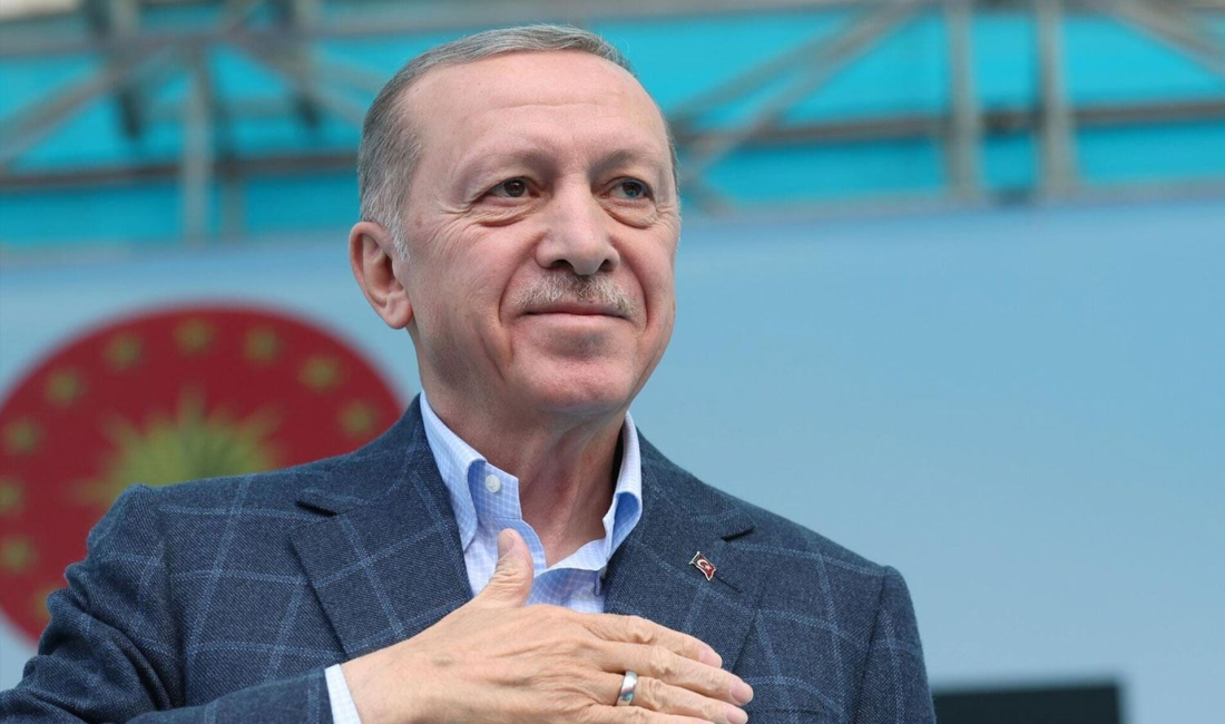 Cumhurbaşkanı Recep Tayyip Erdoğan, Trendyol 1. Lig’e yükselme başarısı gösteren