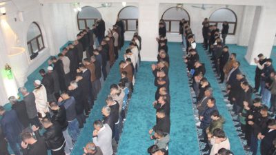 Mardin’de Müslümanlar, Kurban Bayramı’nı büyük bir coşkuyla karşılayarak bayram namazını