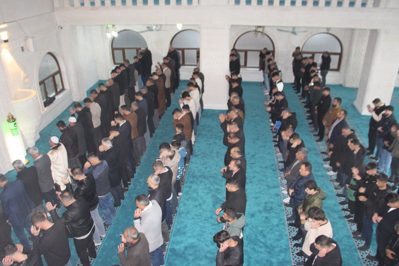 Mardin’de Müslümanlar, Kurban Bayramı’nı büyük bir coşkuyla karşılayarak bayram namazını