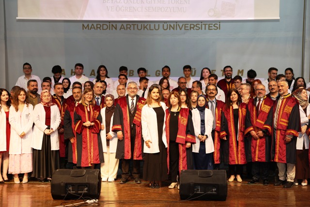 Mardin Artuklu Üniversitesi Tıp Fakültesi tarafından düzenlenen “Beyaz Önlük Giyme